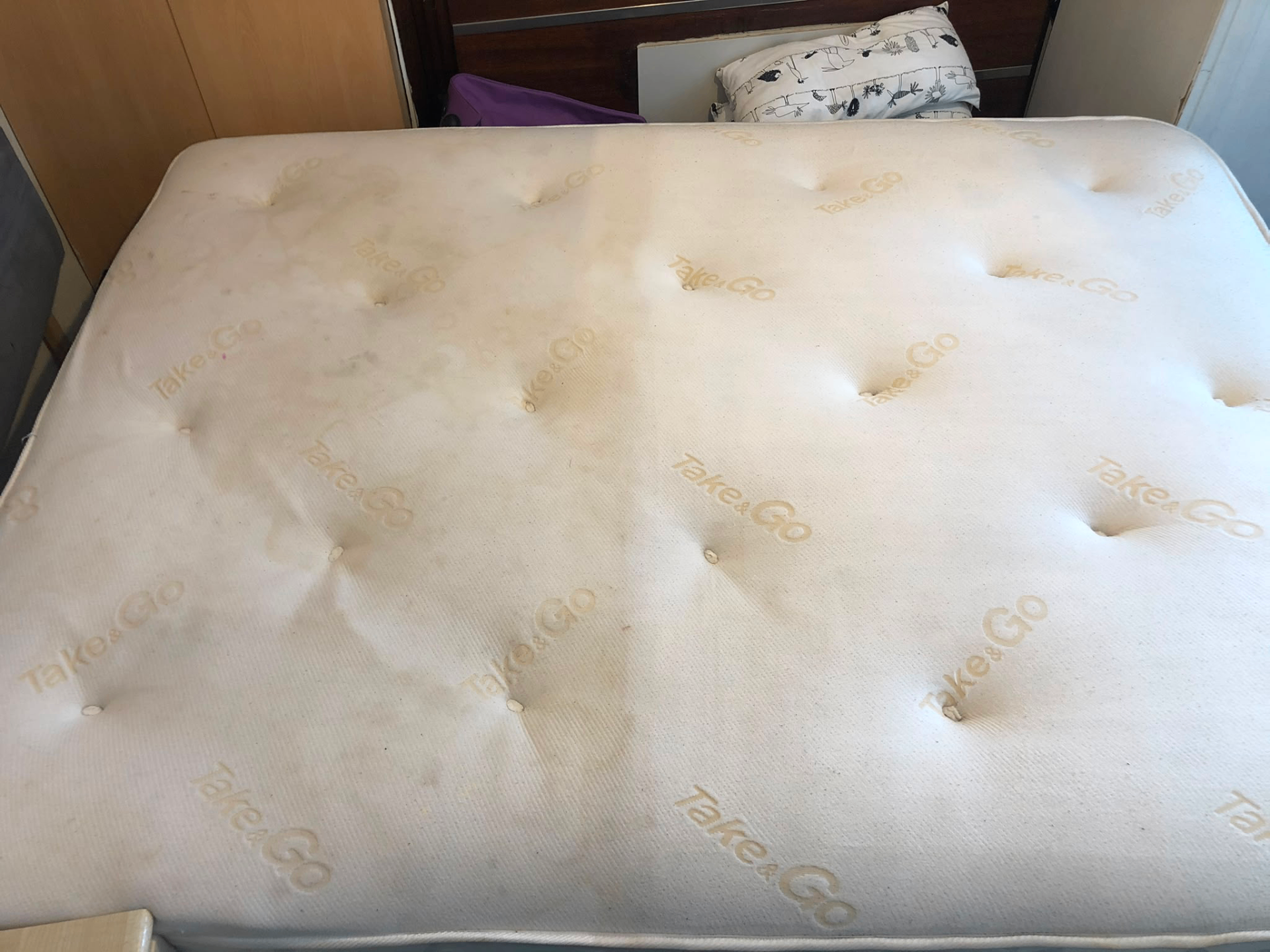Mattress deep clean